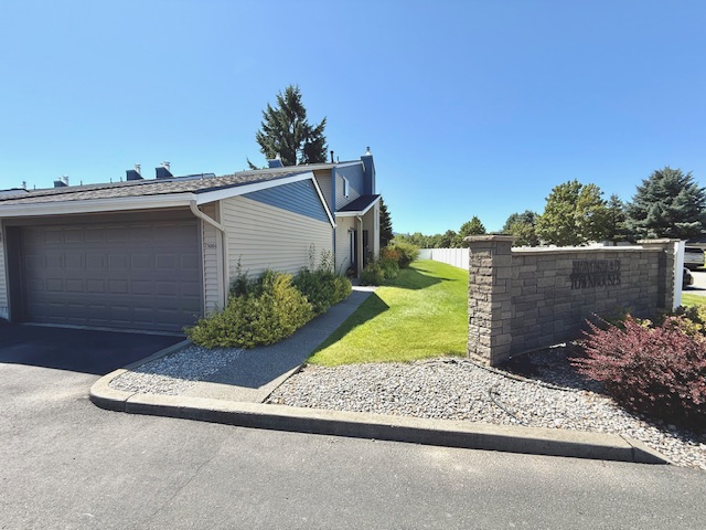 23004 East Colt Lane