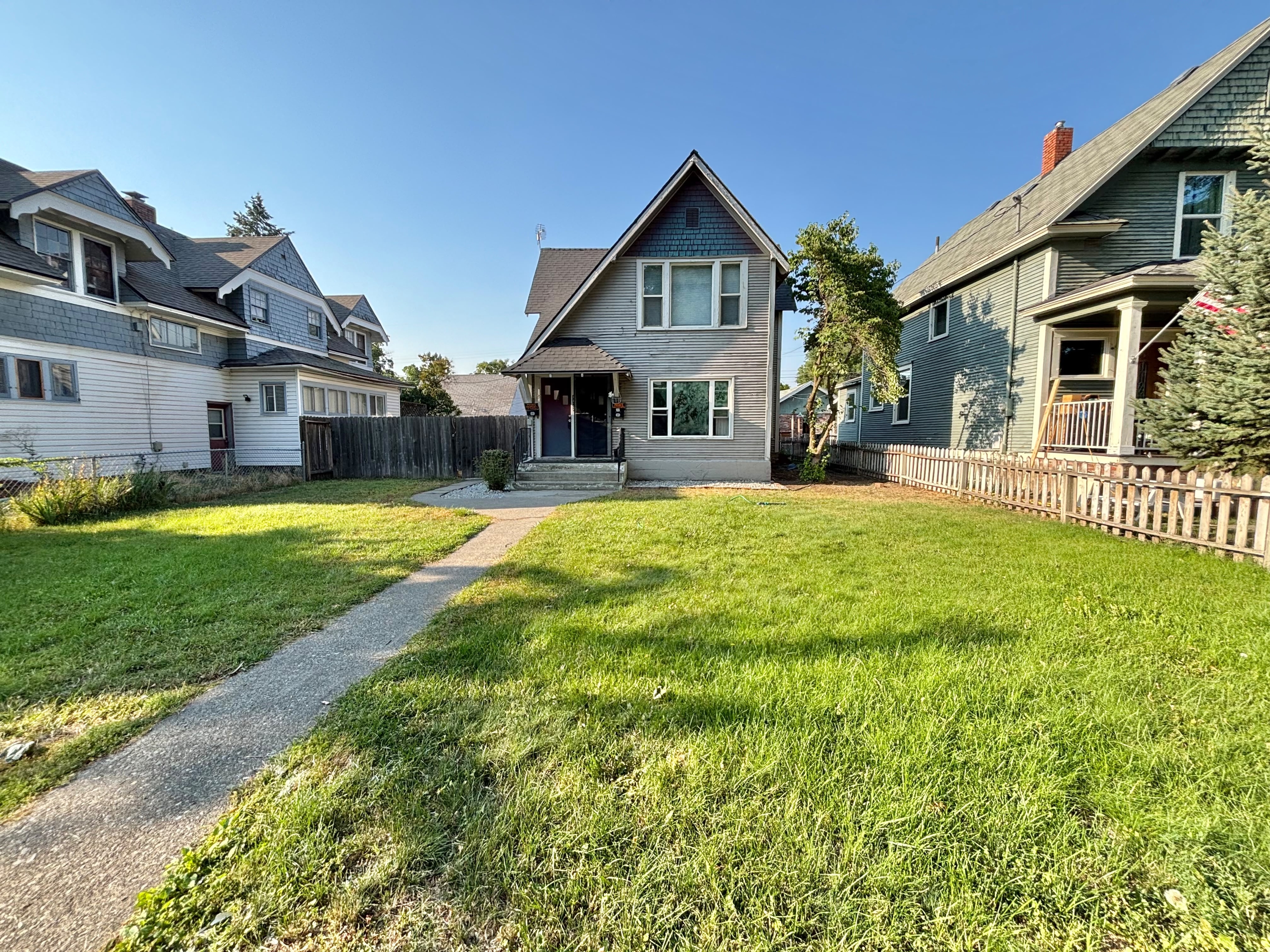 Property main image