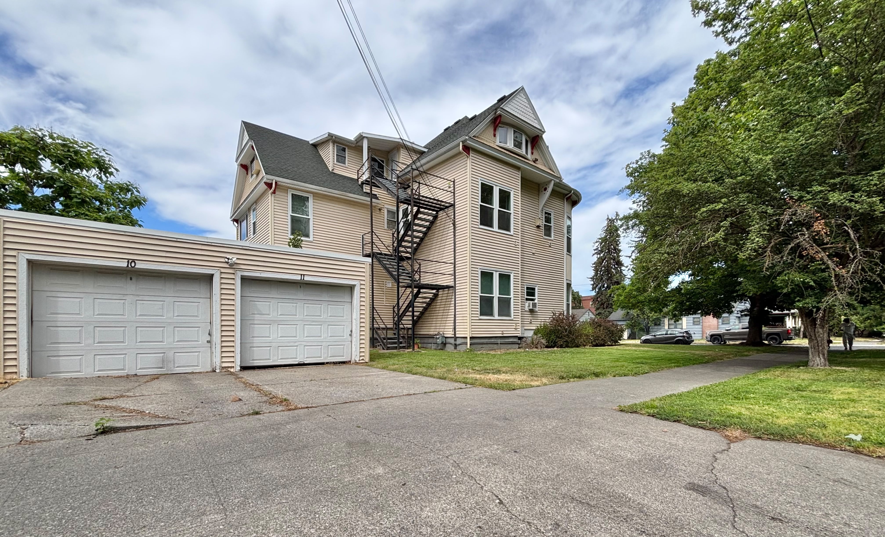 176 South Chestnut Street - 8
