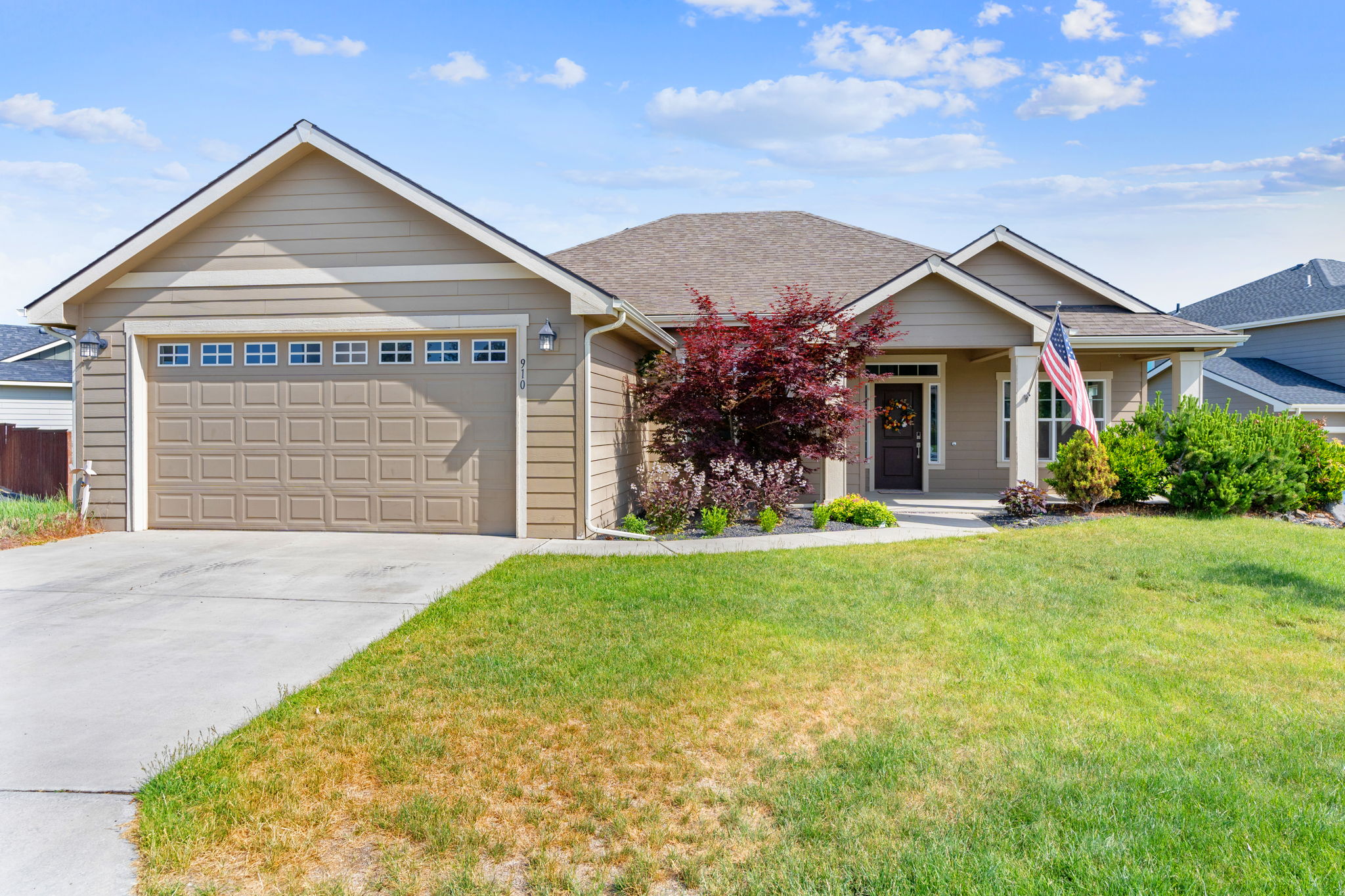 910 West Chaperon Peak Drive